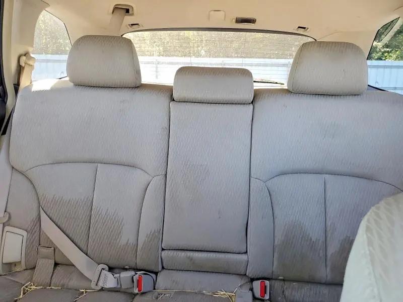 2010 SUBARU OUTBACK 2.5I PREMIUM  
