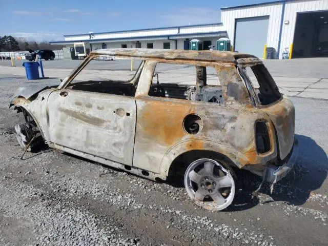 2010 MINI COOPER 