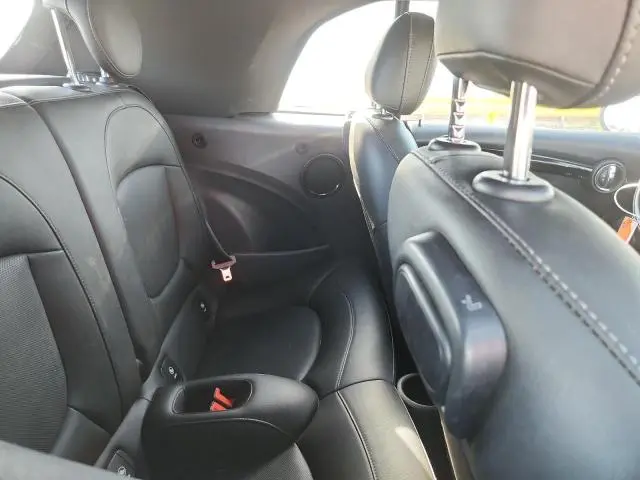 2019 MINI COOPER   