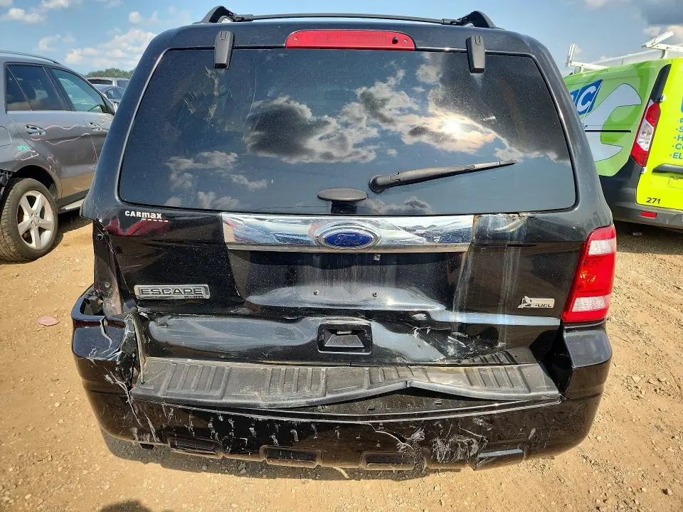 2011 FORD ESCAPE LIMITED  