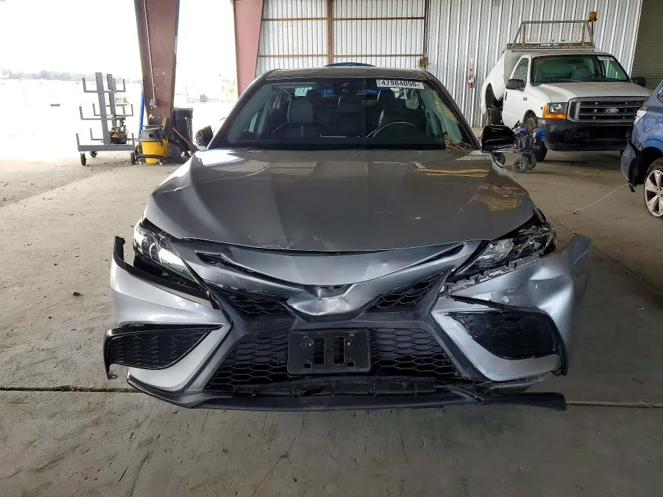 2022 TOYOTA CAMRY SE NIGHTSHADE  