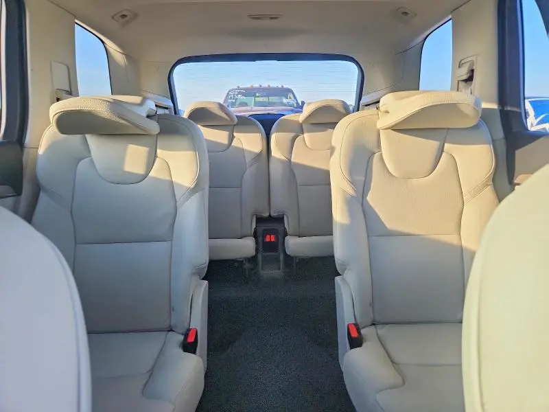 2023 VOLVO XC90 PLUS  