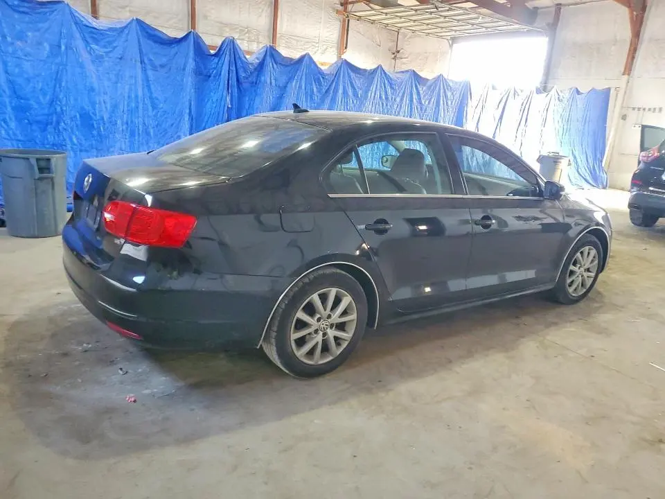 2014 VOLKSWAGEN JETTA SE  