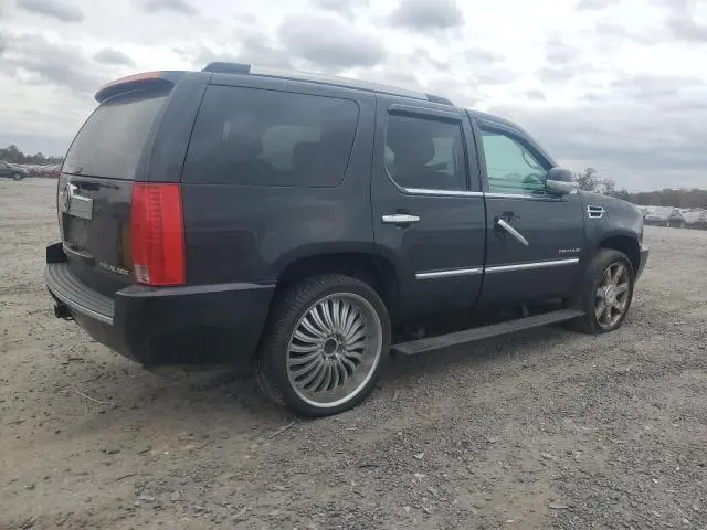 2010 CADILLAC ESCALADE PREMIUM  