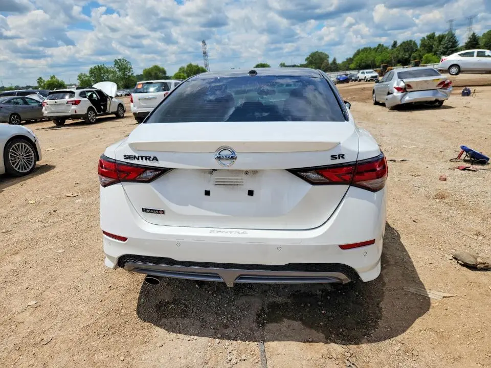 2022 NISSAN SENTRA SR  