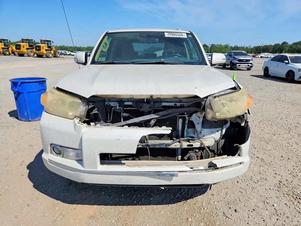 2010 TOYOTA 4RUNNER SR5  