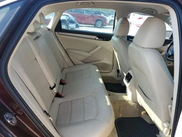 2014 VOLKSWAGEN PASSAT SE  