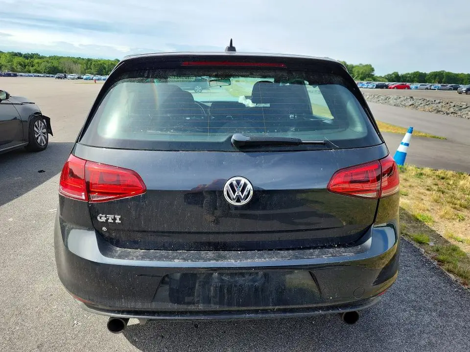 2017 VOLKSWAGEN GTI S  