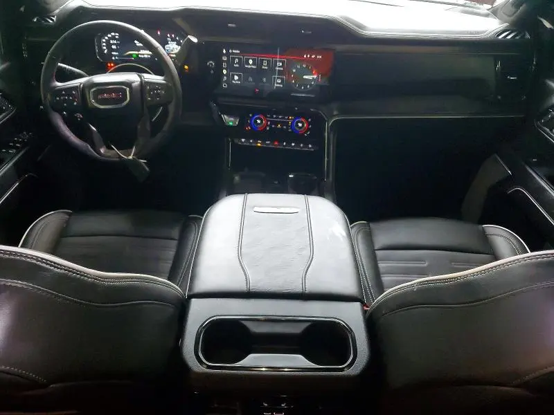 2025 GMC SIERRA K2500 AT4X  