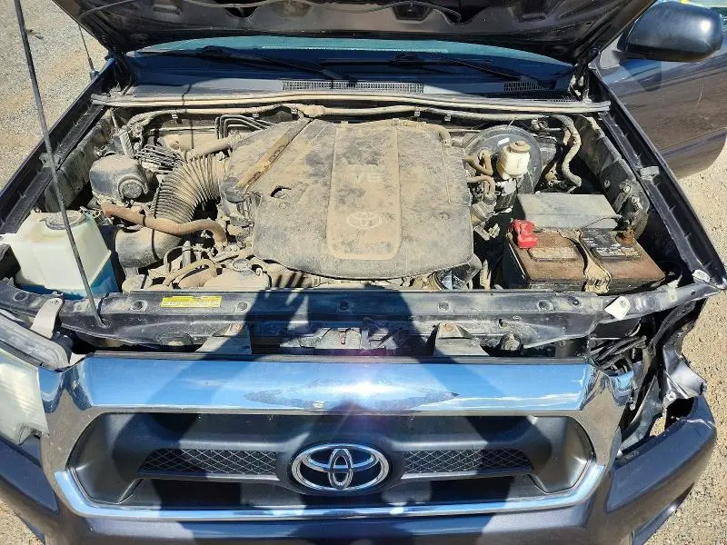 2013 TOYOTA TACOMA V6  