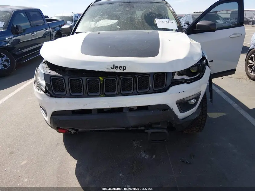 2018 JEEP COMPASS TRAILHAWK 4X4