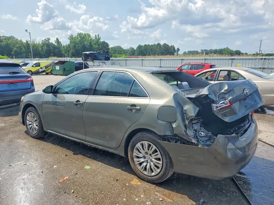 2014 TOYOTA CAMRY LE  