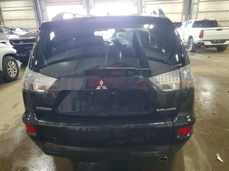 2012 MITSUBISHI OUTLANDER SE  