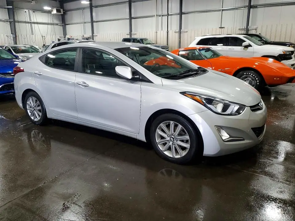 2014 HYUNDAI ELANTRA SE  