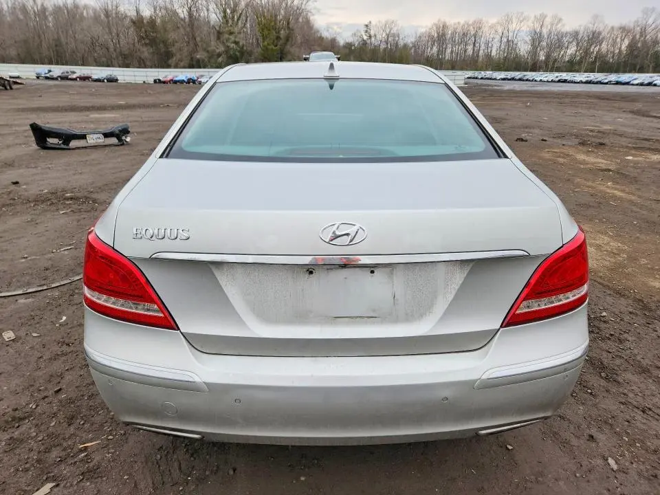 2012 HYUNDAI EQUUS SIGNATURE  