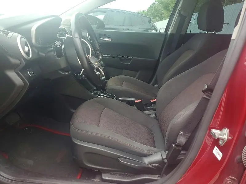 2017 CHEVROLET SONIC LT  