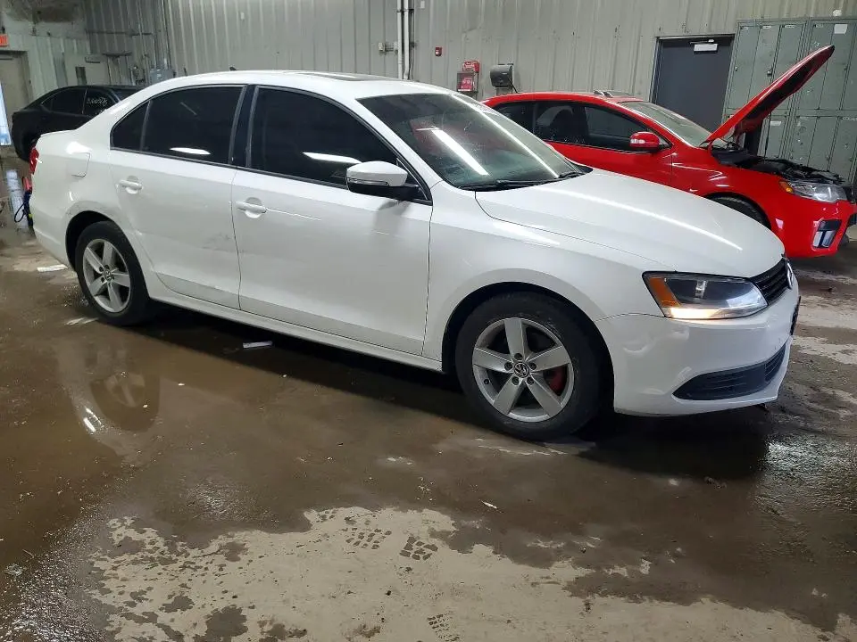 2012 VOLKSWAGEN JETTA TDI  