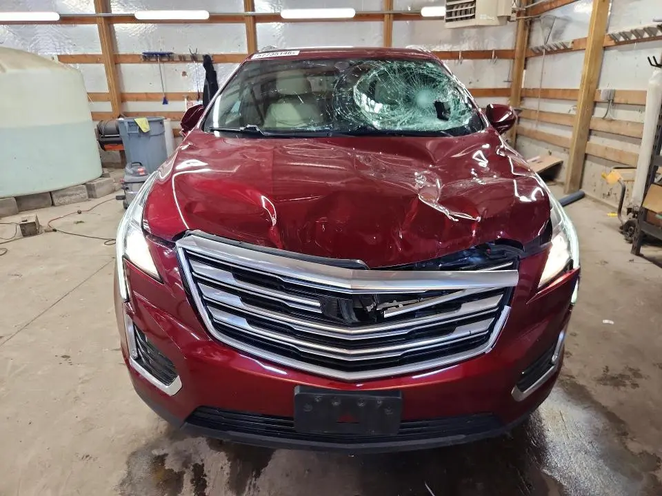 2017 CADILLAC XT5   