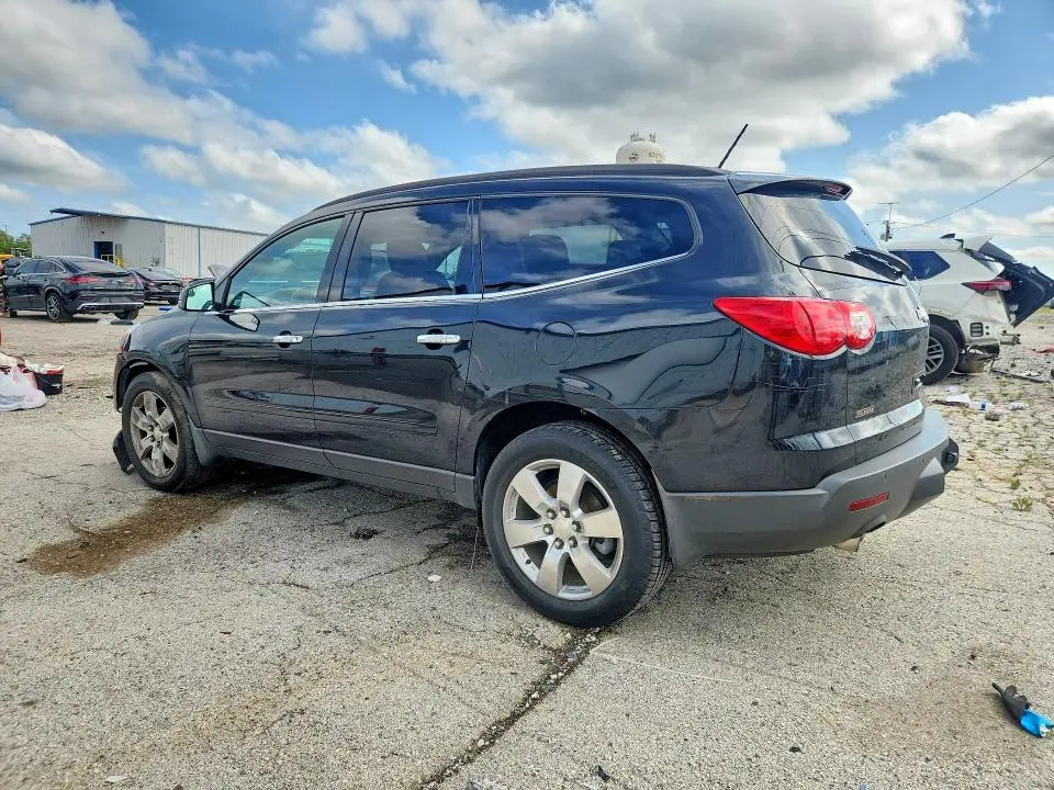 2011 CHEVROLET TRAVERSE LT  