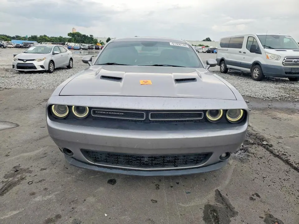 2016 DODGE CHALLENGER SXT  