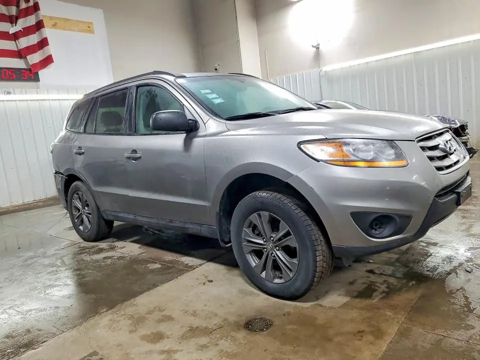 2011 HYUNDAI SANTA FE GLS  