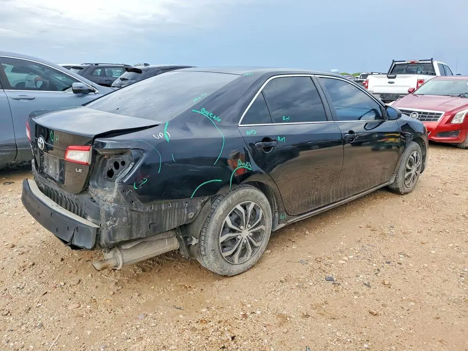 2013 TOYOTA CAMRY LE  