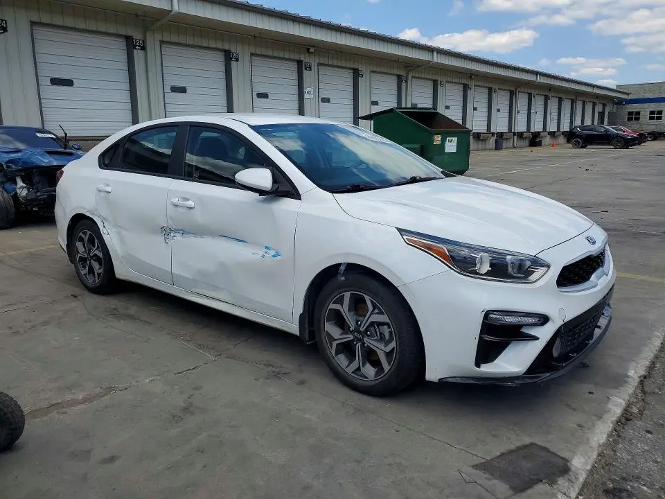 2021 KIA FORTE LXS  