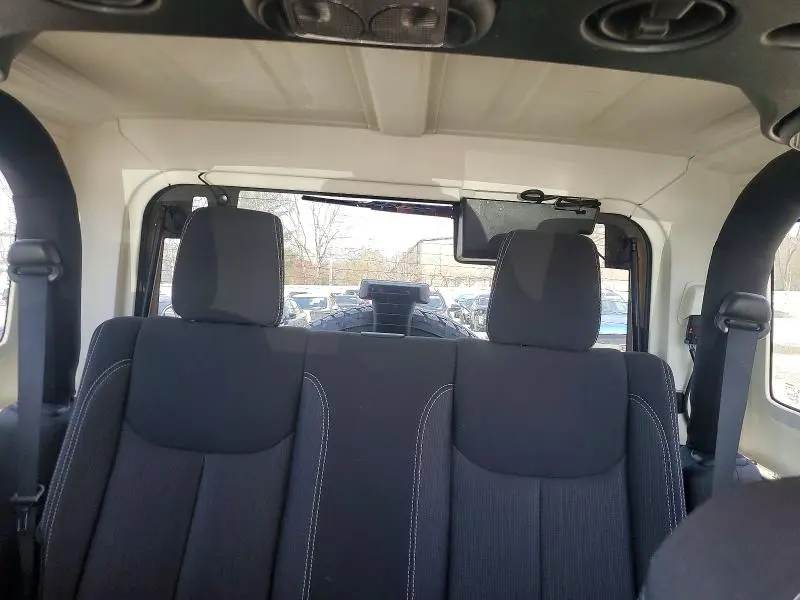 2015 JEEP WRANGLER SAHARA  