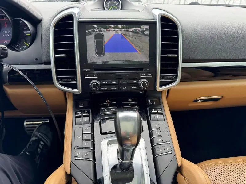 2017 PORSCHE CAYENNE SE HYBRID PLATINUM  