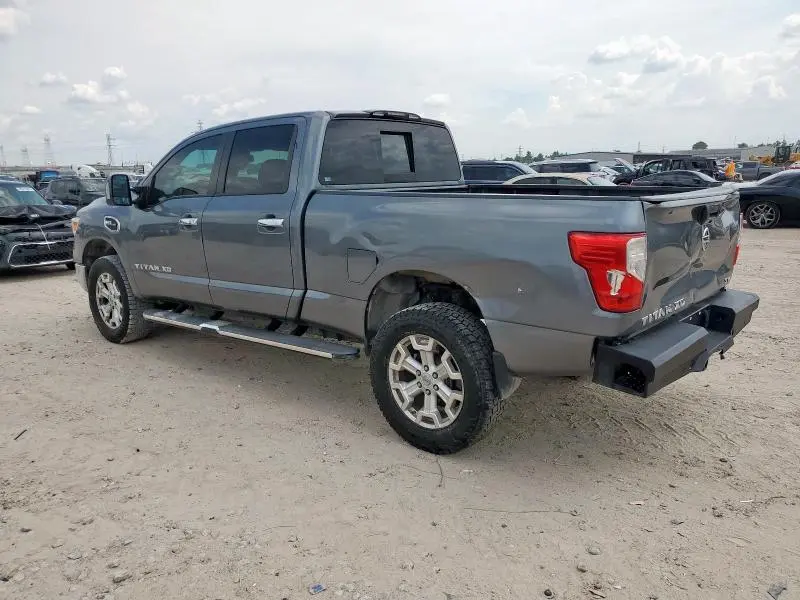 2017 NISSAN TITAN XD SL  