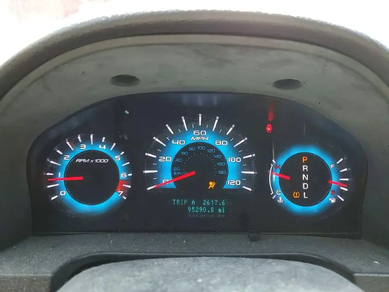 2011 FORD FUSION SE  