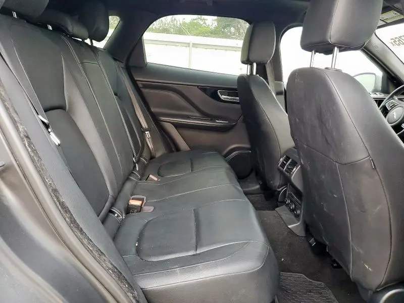 2017 JAGUAR F-PACE PREMIUM  