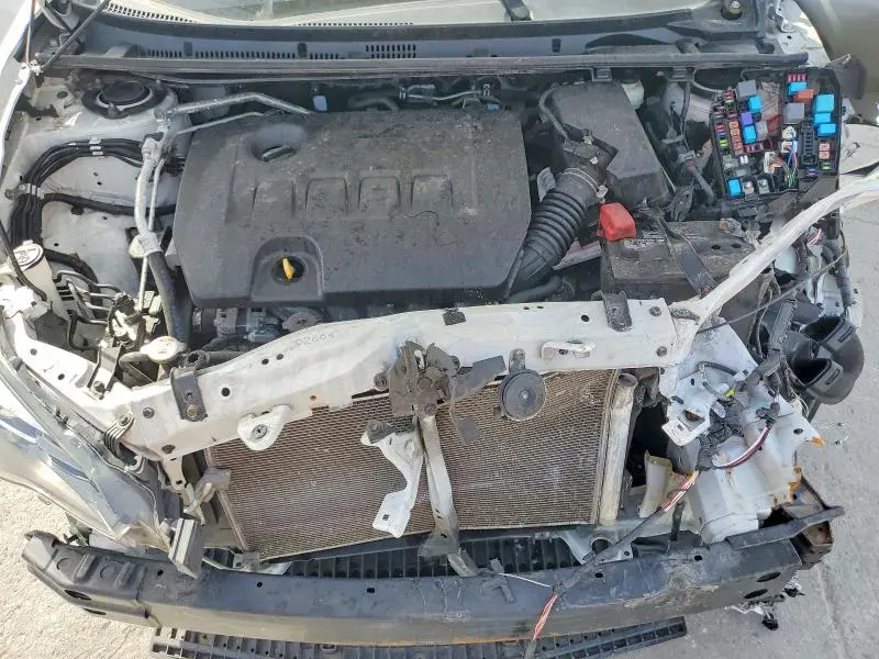 2019 TOYOTA COROLLA SE  