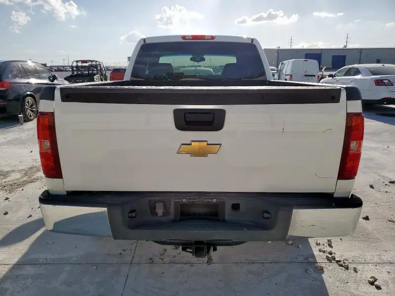 2011 CHEVROLET SILVERADO C1500 LS  