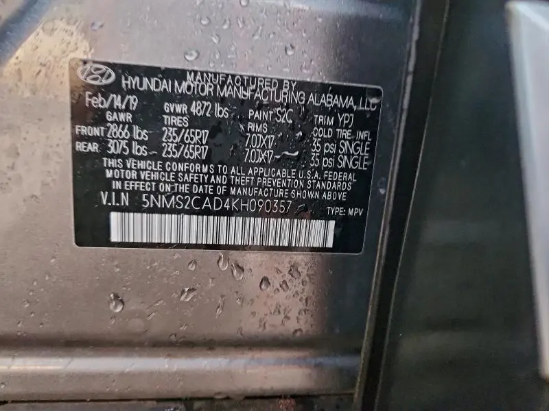 2019 HYUNDAI SANTA FE SE  