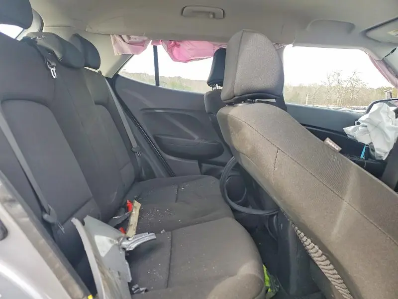 2025 HYUNDAI VENUE SE  