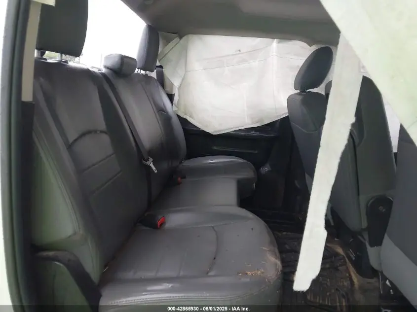 2018 RAM 2500 TRADESMAN  4X4 8' BOX