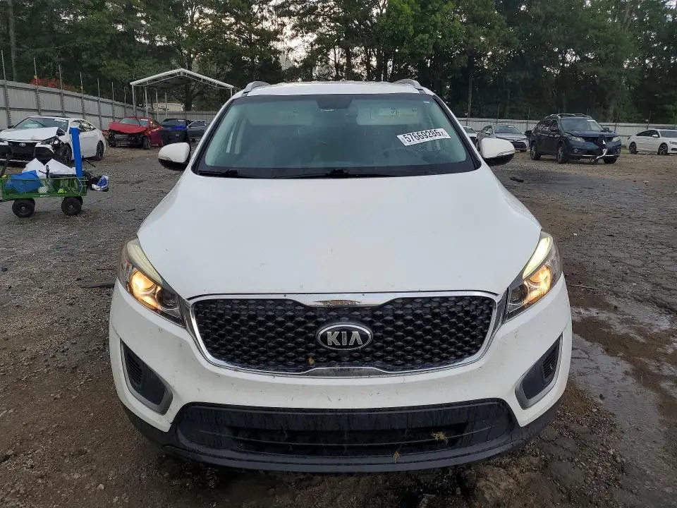 2017 KIA SORENTO LX  