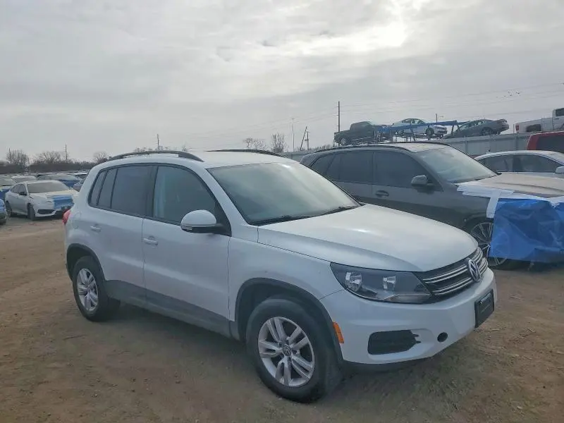 2016 VOLKSWAGEN TIGUAN S  