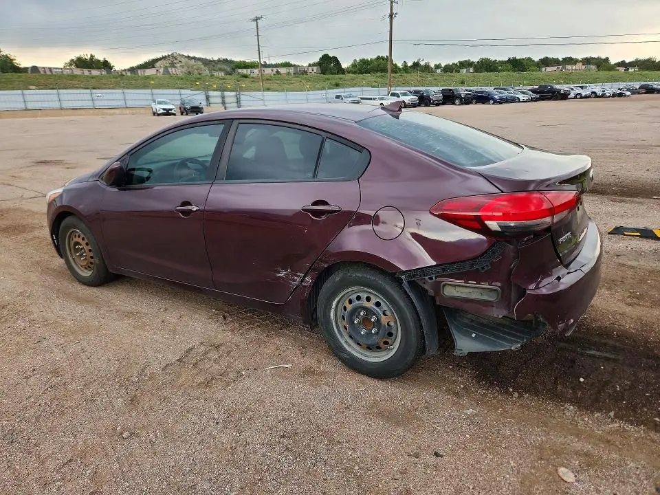 2017 KIA FORTE LX  