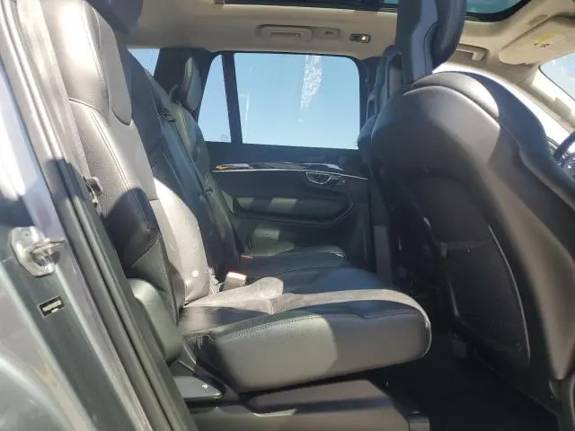 2016 VOLVO XC90 T6  