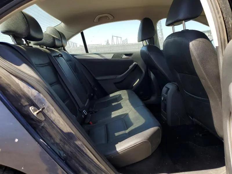 2014 VOLKSWAGEN JETTA SE  
