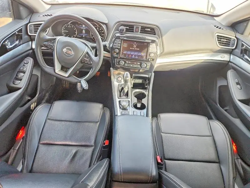 2021 NISSAN MAXIMA SV  