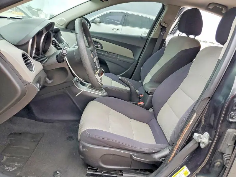 2015 CHEVROLET CRUZE LS  