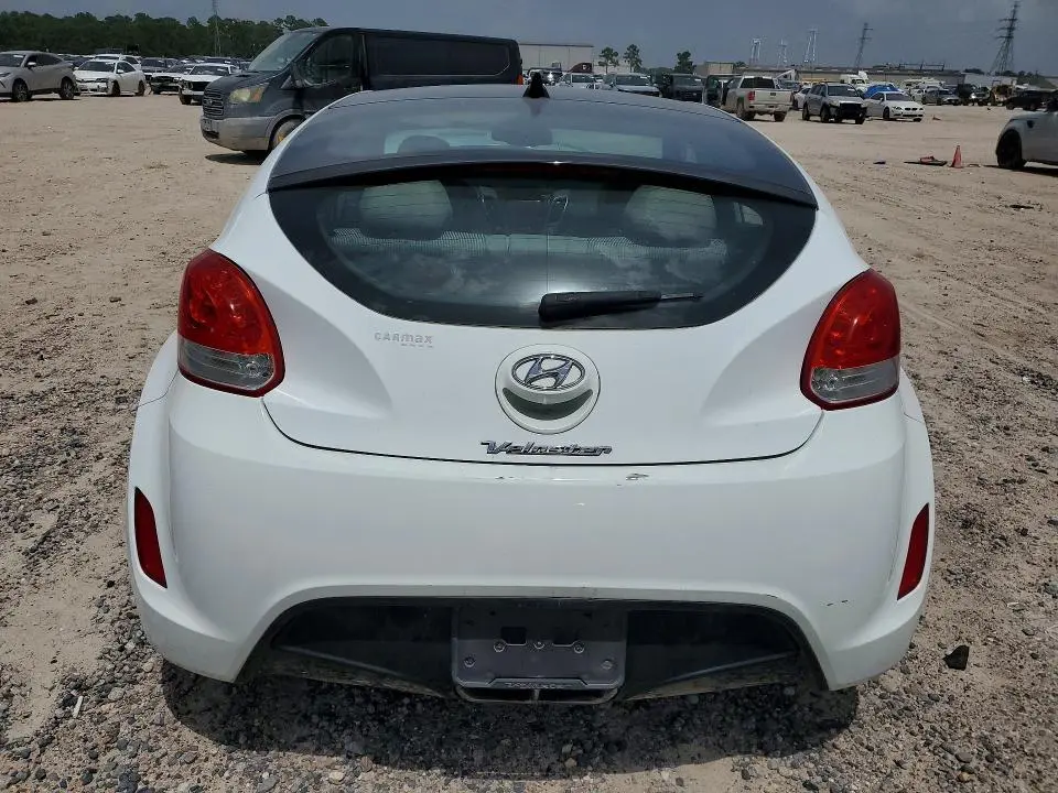 2013 HYUNDAI VELOSTER BASE  