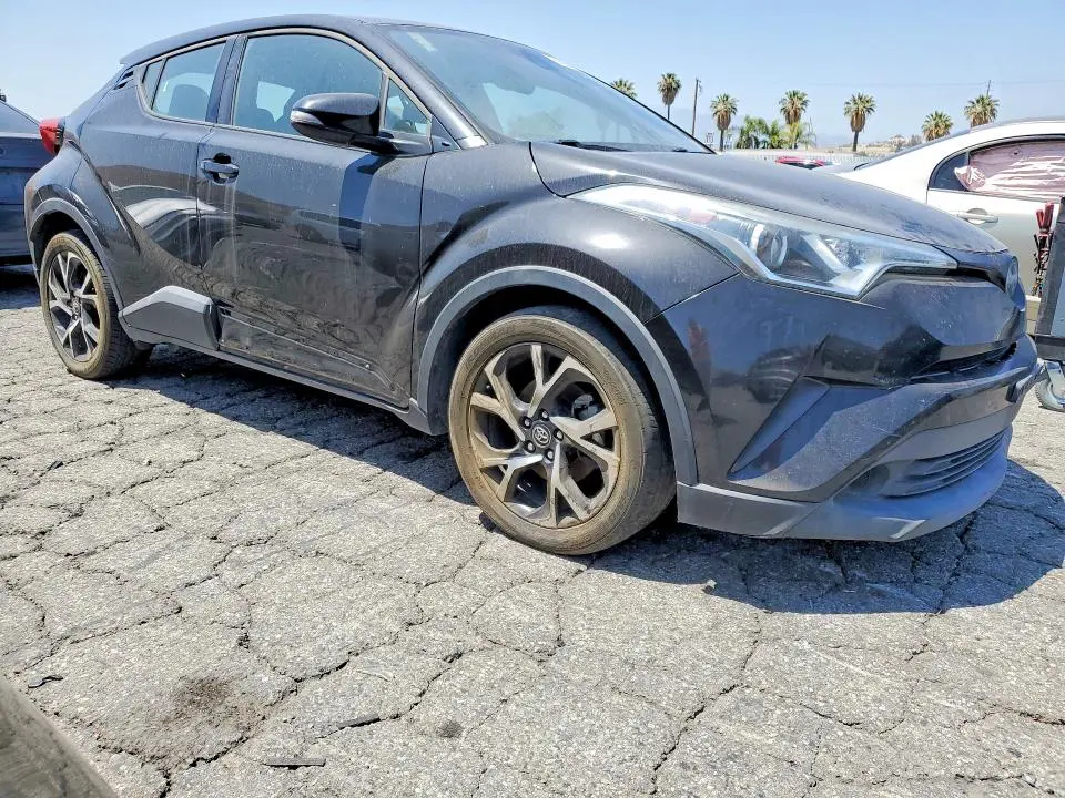 2018 TOYOTA C-HR XLE  