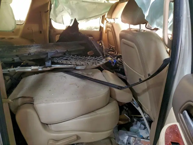 2011 CHEVROLET SUBURBAN K1500 LTZ  