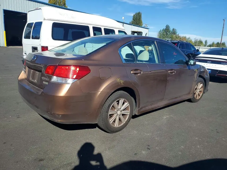 2012 SUBARU LEGACY 2.5I PREMIUM  