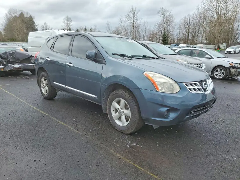 2013 NISSAN ROGUE S  