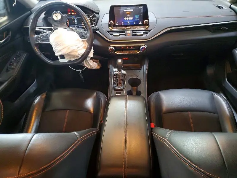 2022 NISSAN ALTIMA SR  